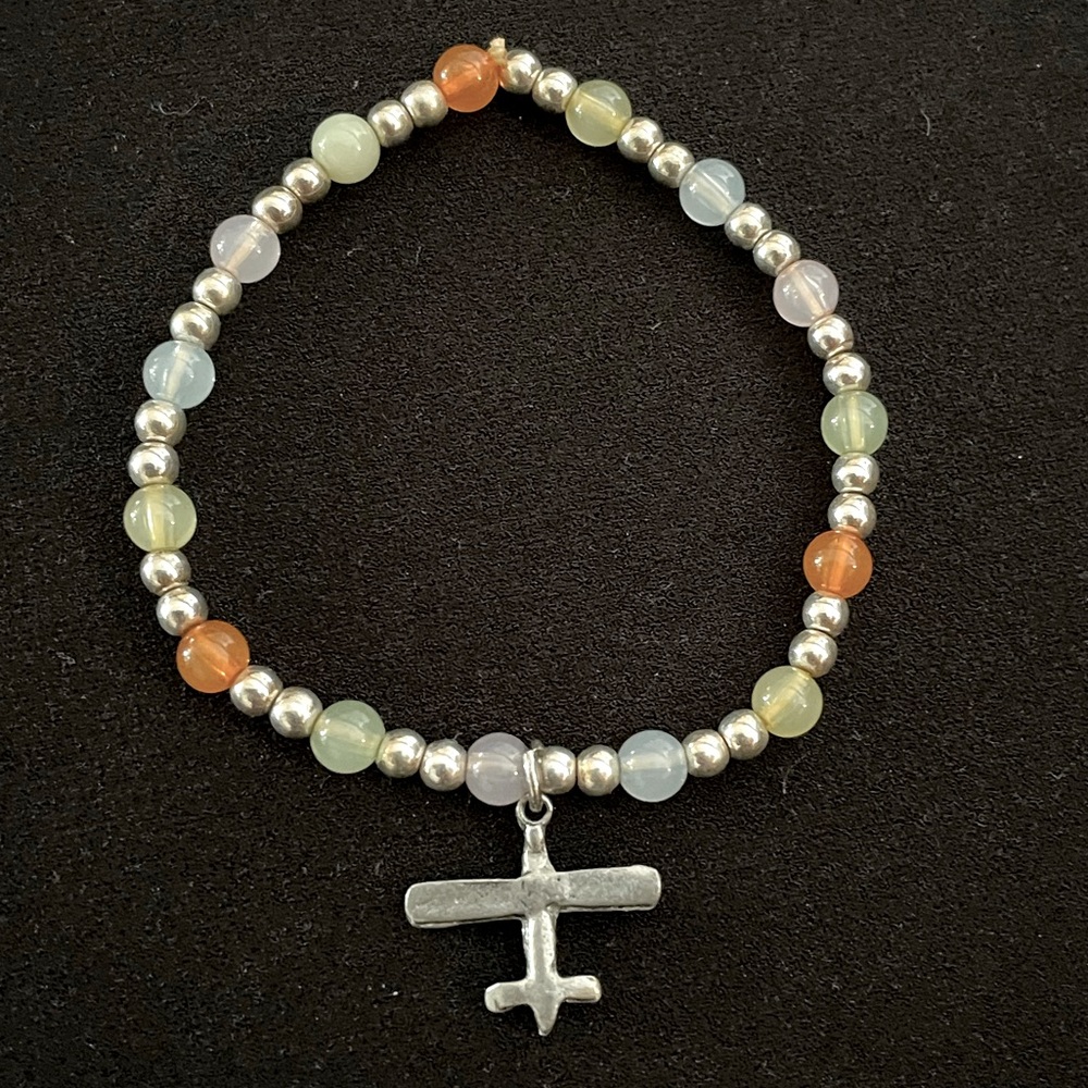 Multicolored beaded airplane bracelet